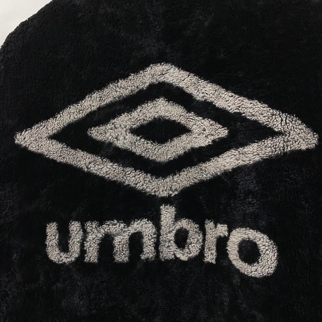 엄브로 리버시블 퍼 후리스 점퍼 상품이미지5