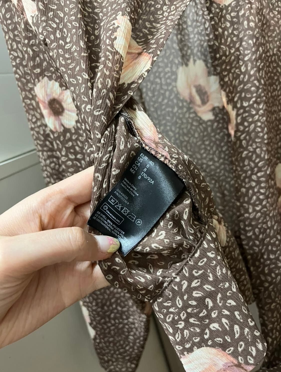 에첸엠 h&m 플라워 스트랩 블라우스 상품이미지5