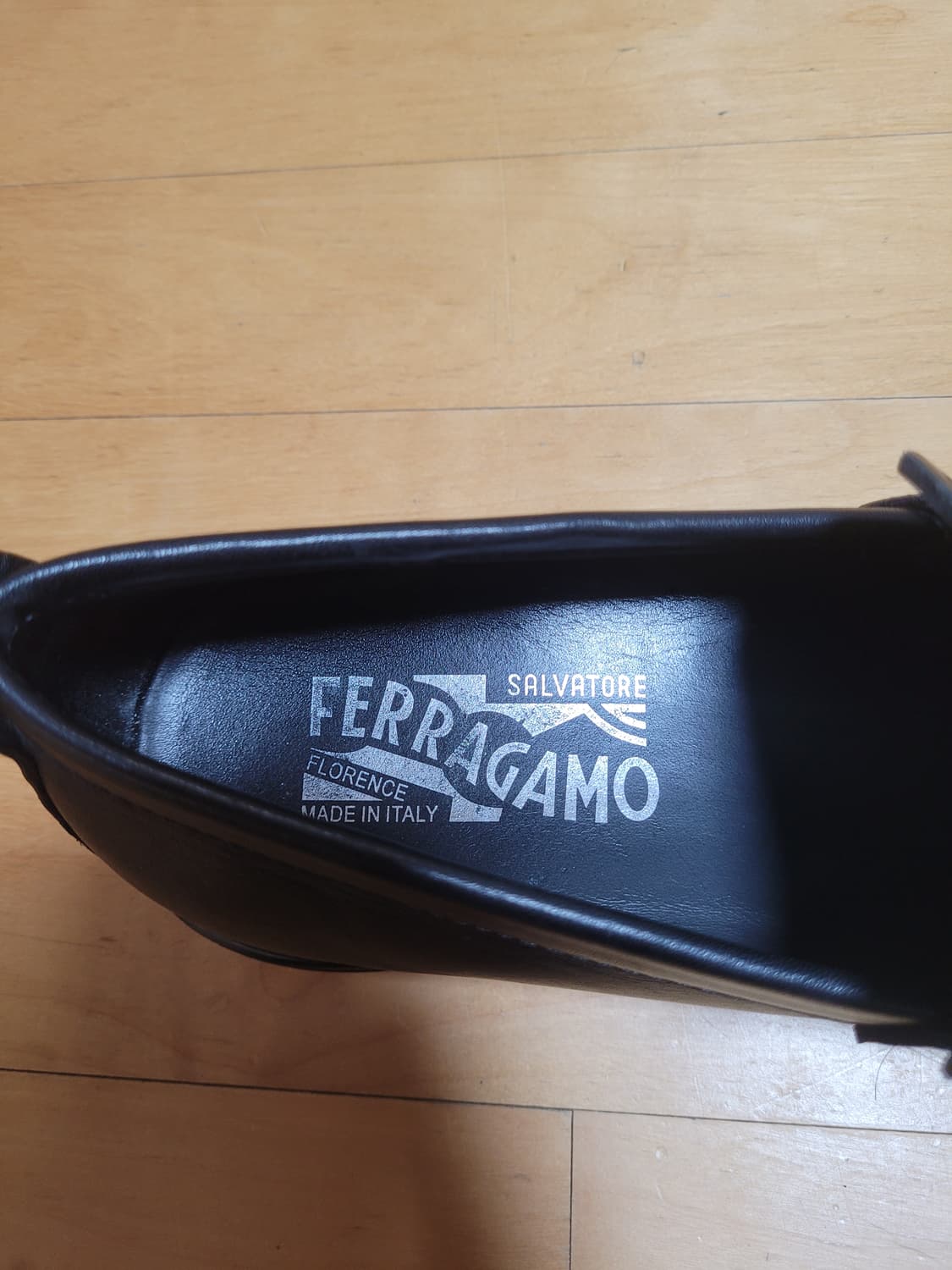 정품 페라가모 간치니 로퍼 상품이미지2