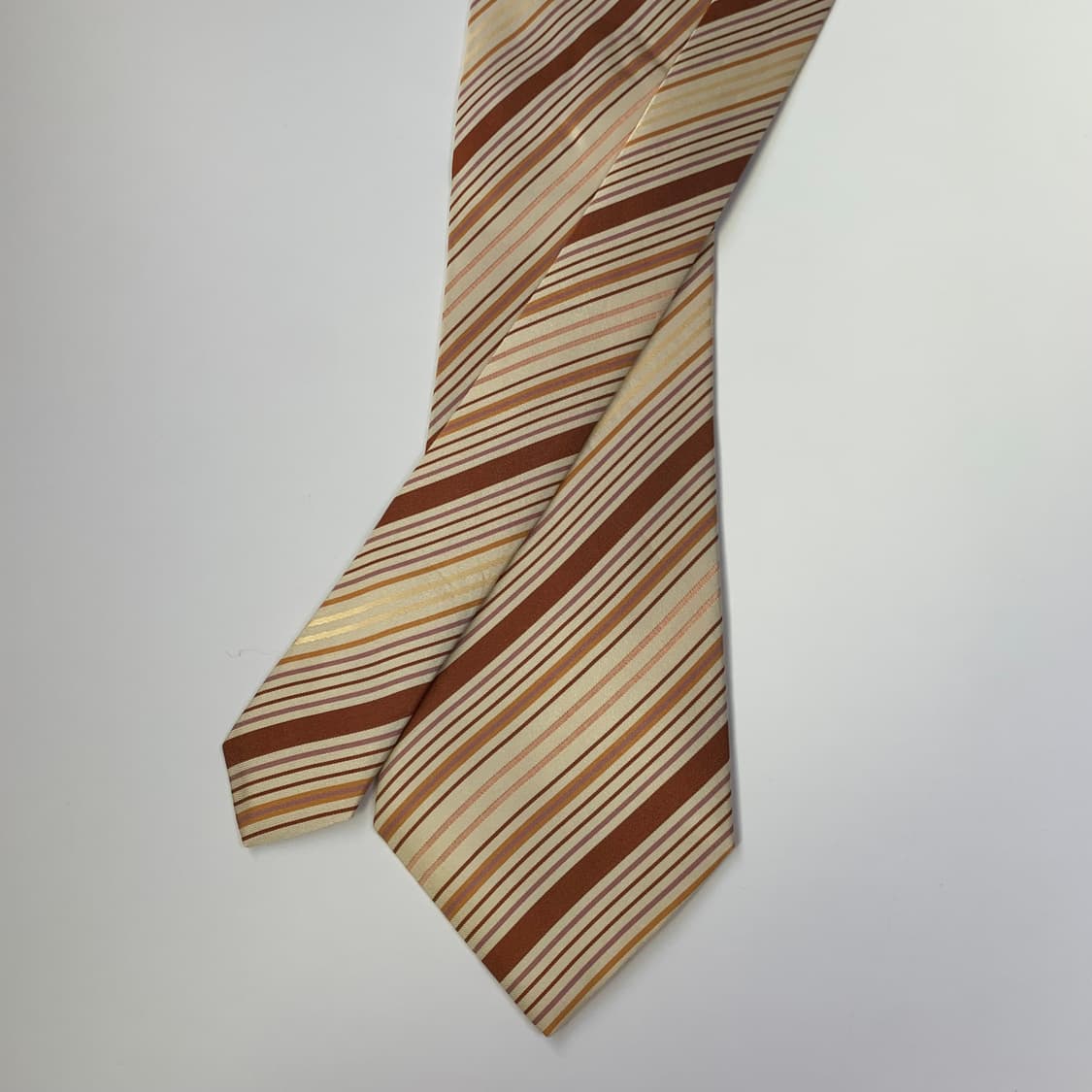 입생로랑(YSL) 스트라이프 넥타이 명품 100실크 A+등급 상품이미지3