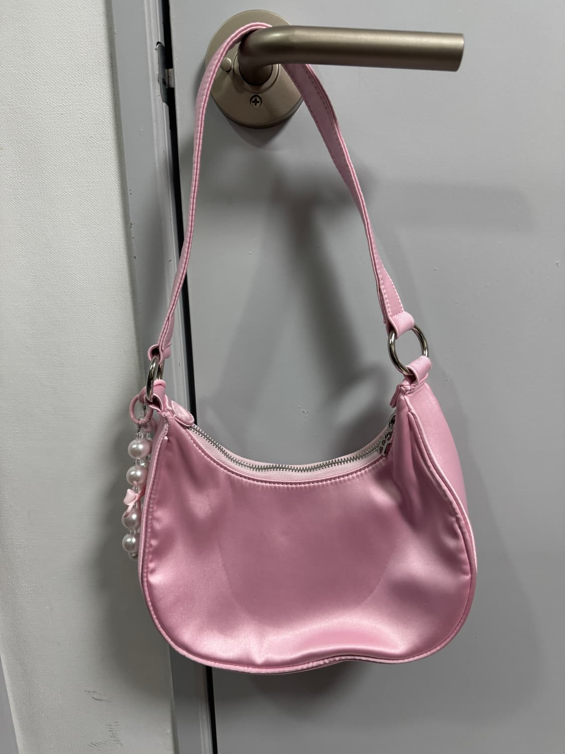 더미스테리어스 호텔 하프문 새틴백 핑크 히메갸루 리즈리사깔 상품이미지4