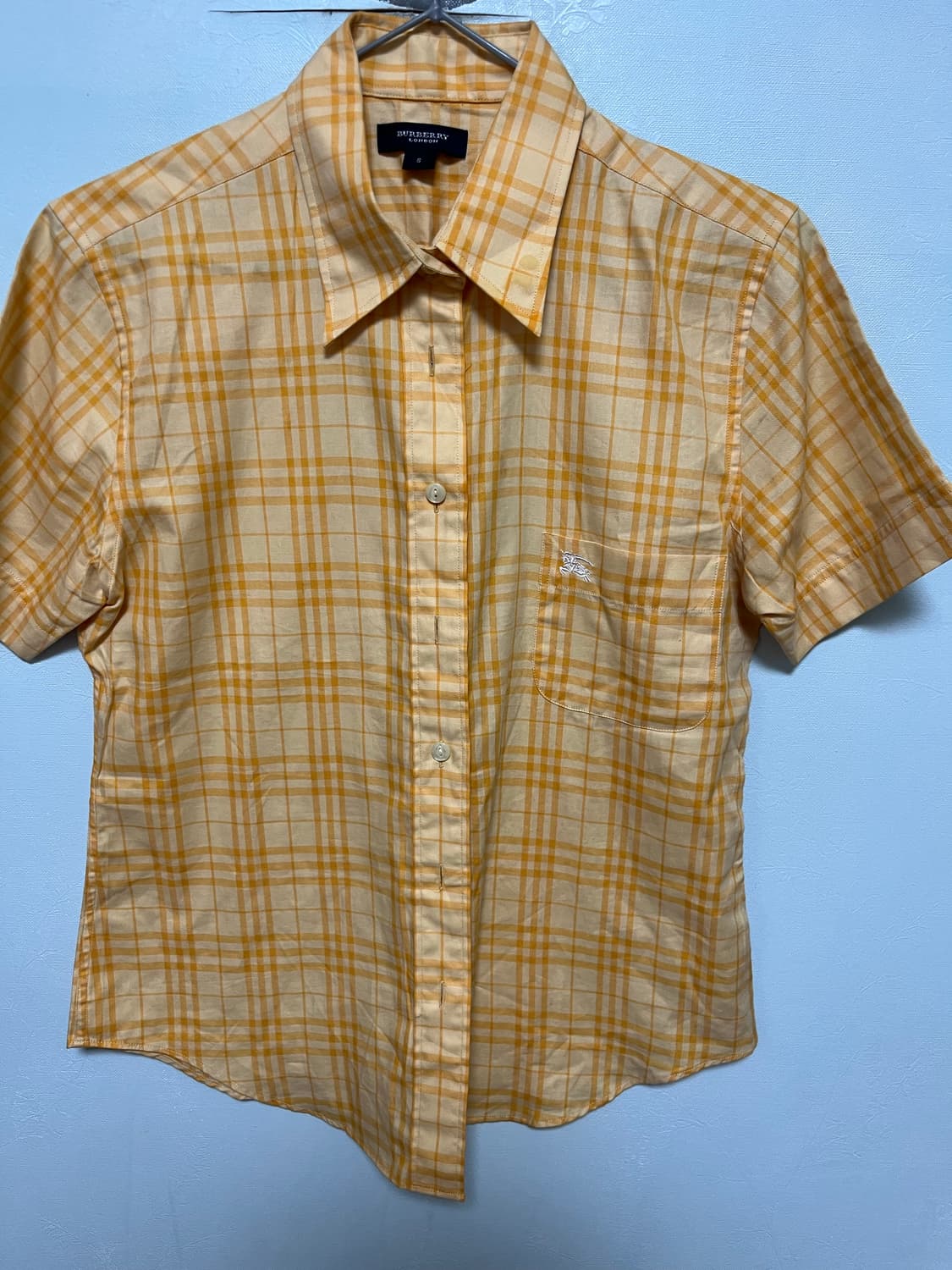 버버리 옐로우 체크 반팔 셔츠 상품이미지1