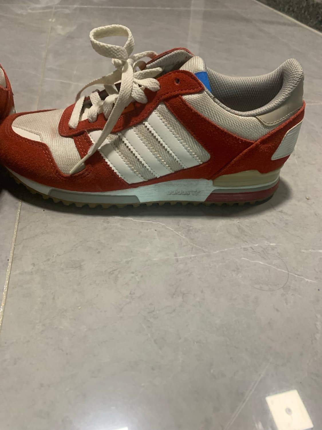 아디다스 zx 700 레드 상품이미지2