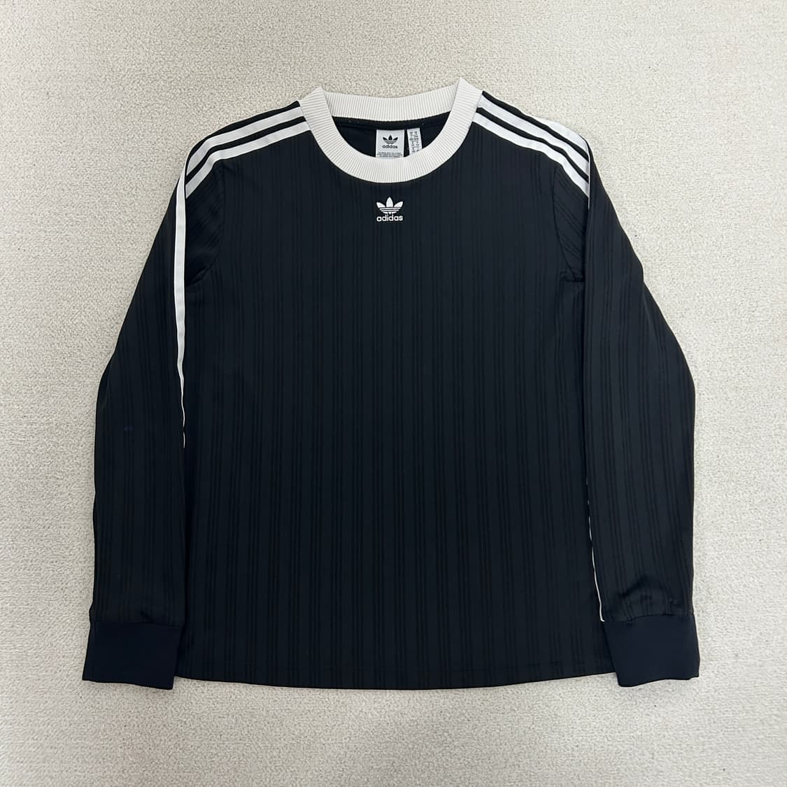 아디다스 오리지날 스트라이프 패턴 긴팔티  상품이미지2