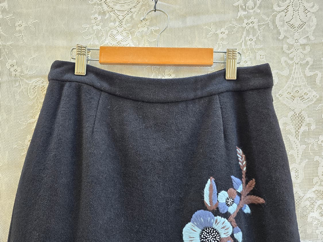 00s 미우미우 자수 울 스커트 (made in italy) 상품이미지2