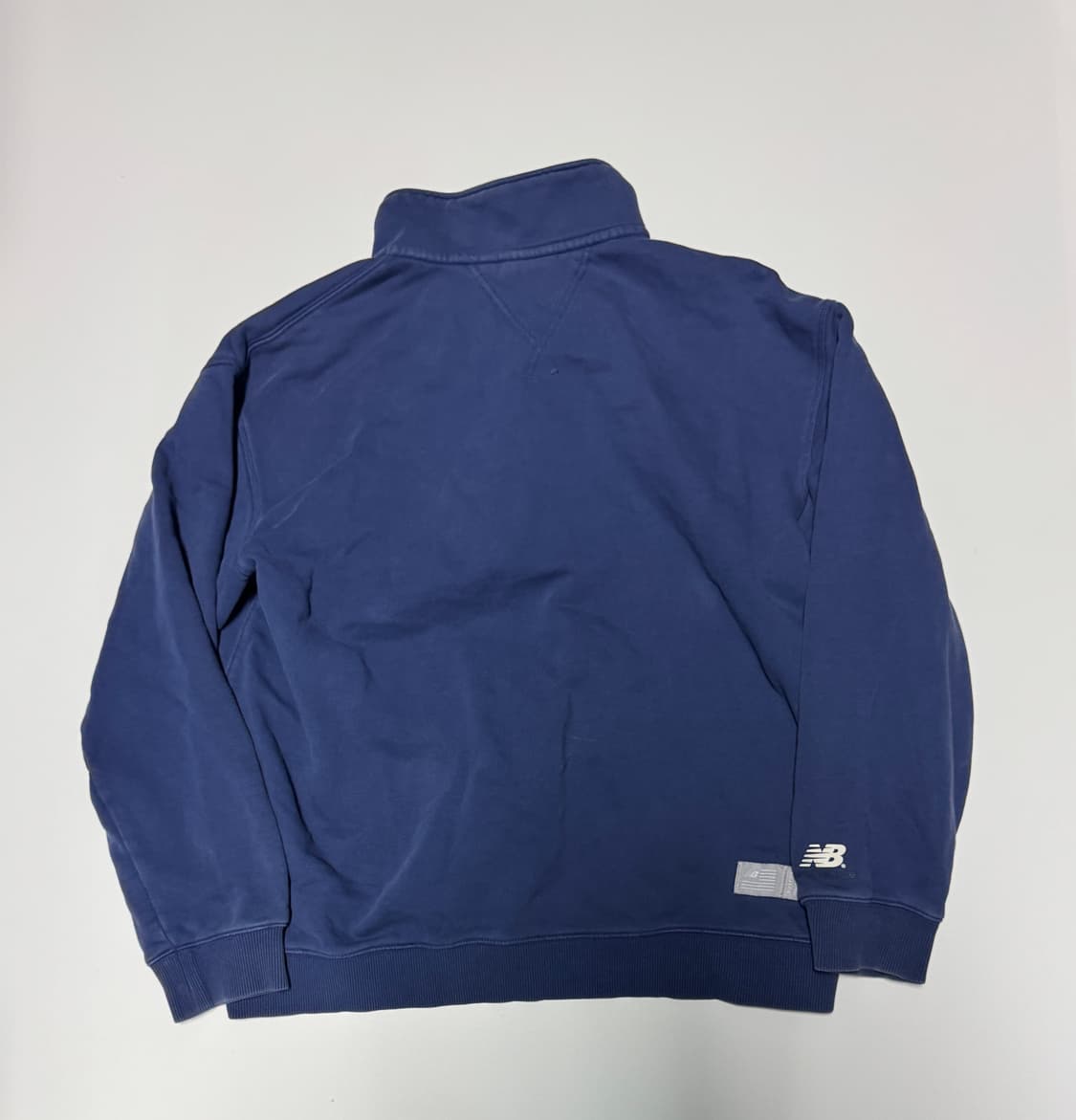 뉴발란스 22년도 스포츠클럽 반집업 맨투맨 XL 상품이미지2