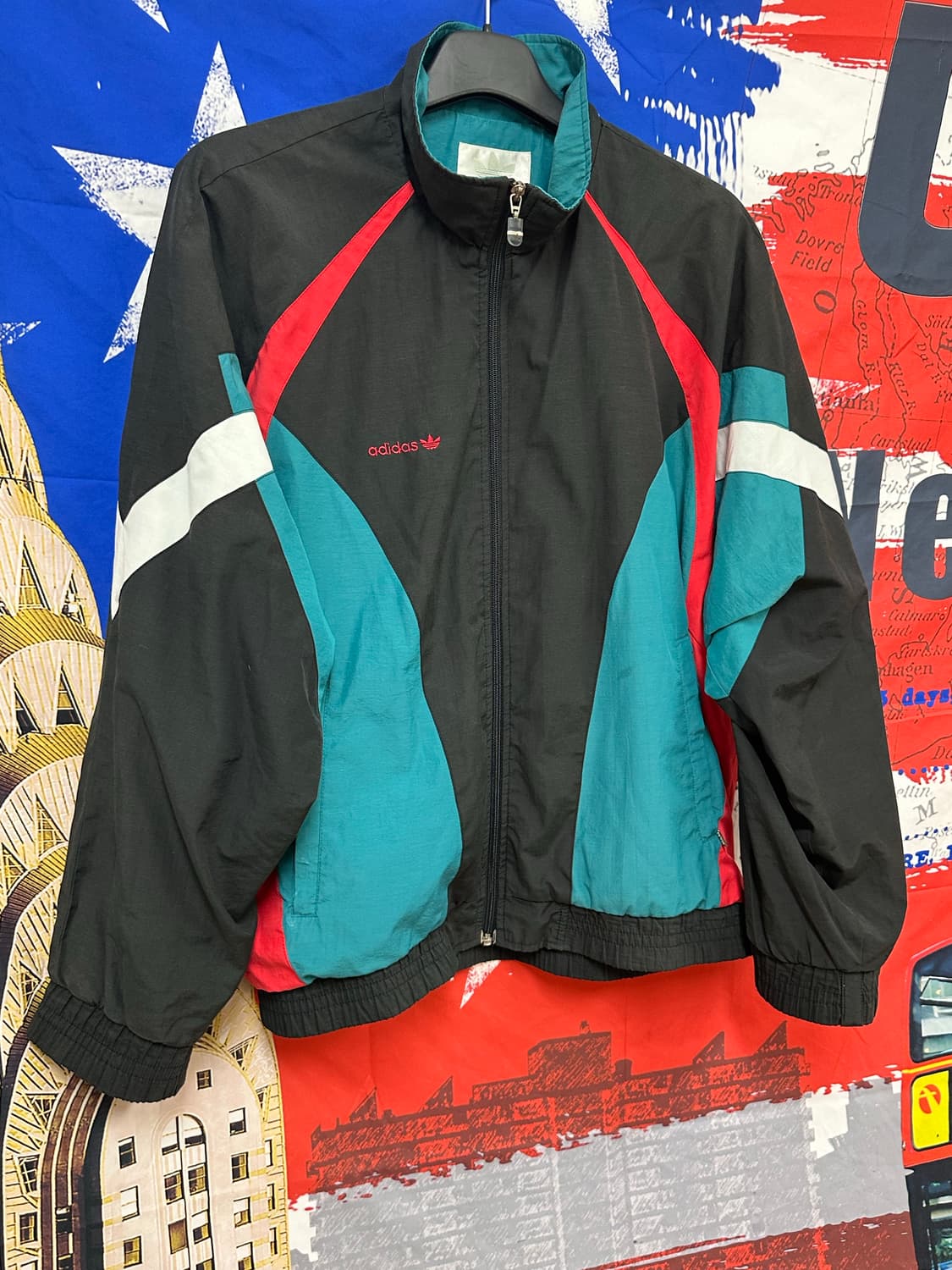 아디다스 올드스쿨 오버핏 바람막이 XL105 상품이미지3