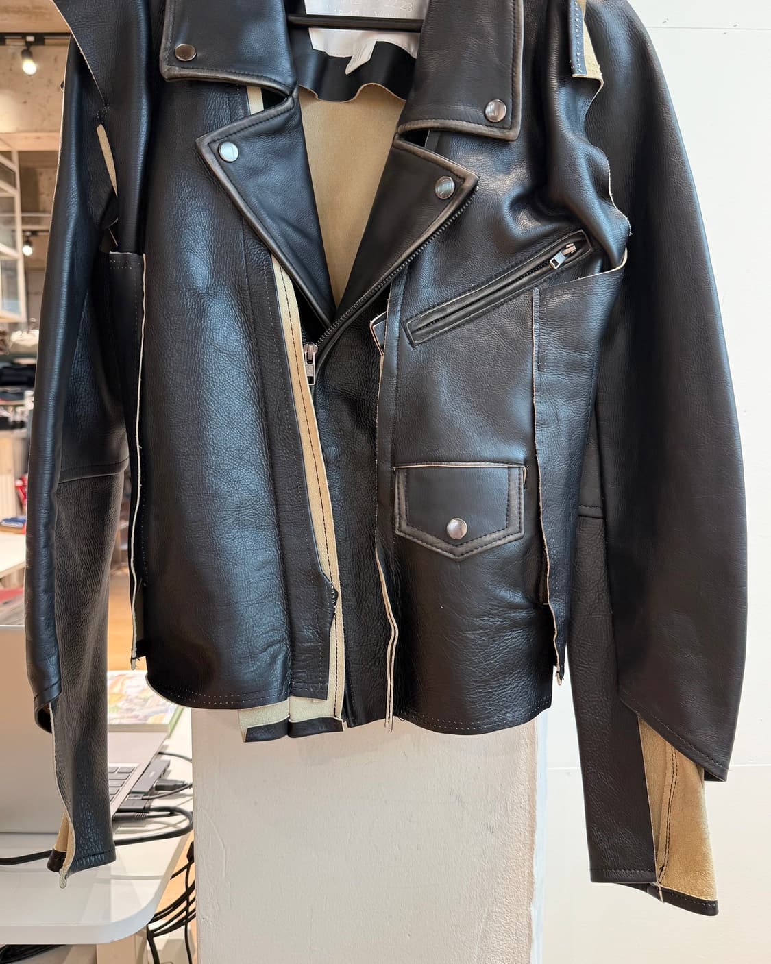 메종 마르지렐라 x h&m 레더 바이커 자켓  상품이미지6