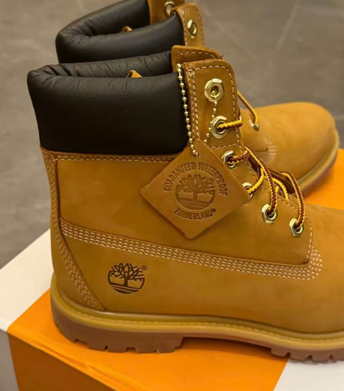 팀버랜드 프리미엄 6인치 워터프루프 부츠 위트 누벅 265mm 상품이미지4