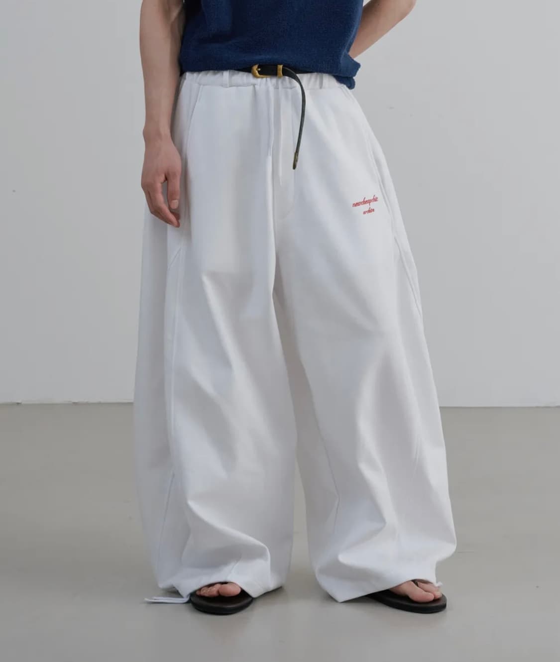 뉴치프시크dp Archive broderie sweat pants 상품이미지1