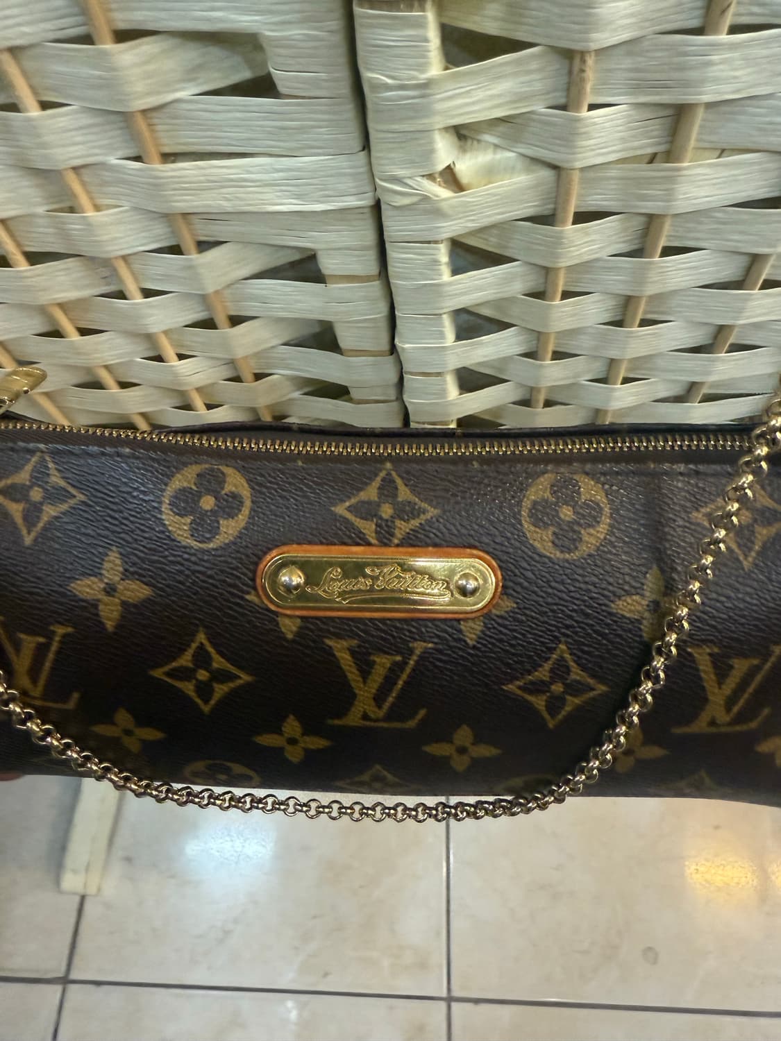 정품 루이비통 에바클러치 팝니다 상품이미지2