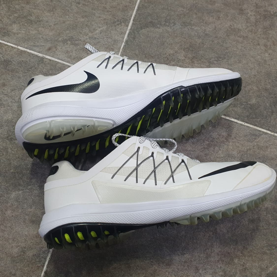 나이키 루나컨트롤베이퍼 스파이크리스 골프화(255) 상품이미지7