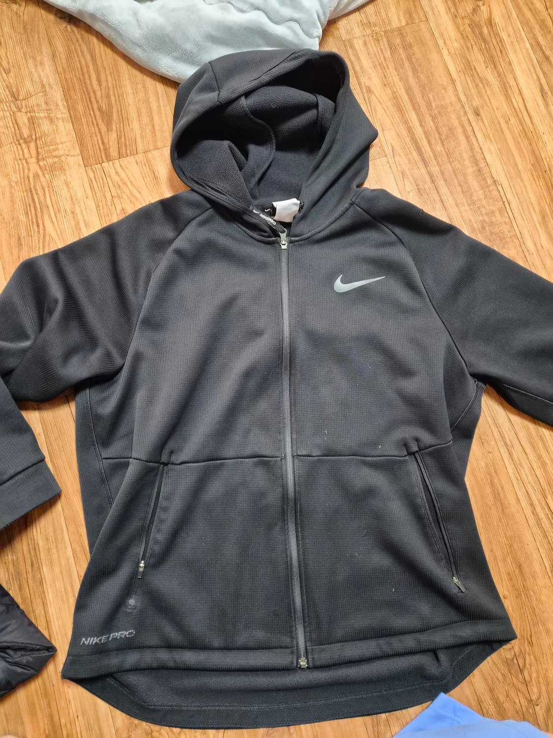 나이키 프로 블랙 후드집업 판매합니다 상품이미지2