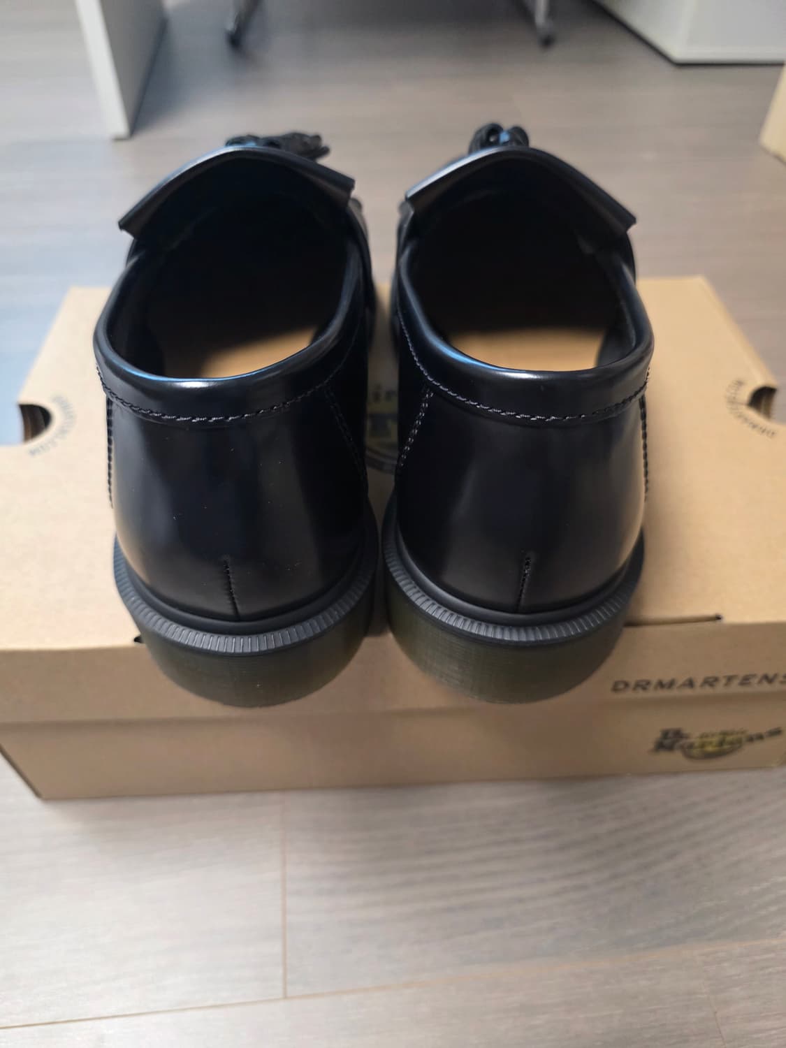 닥터마틴 아드리안 블랙 태슬 로퍼 UK9 상품이미지3