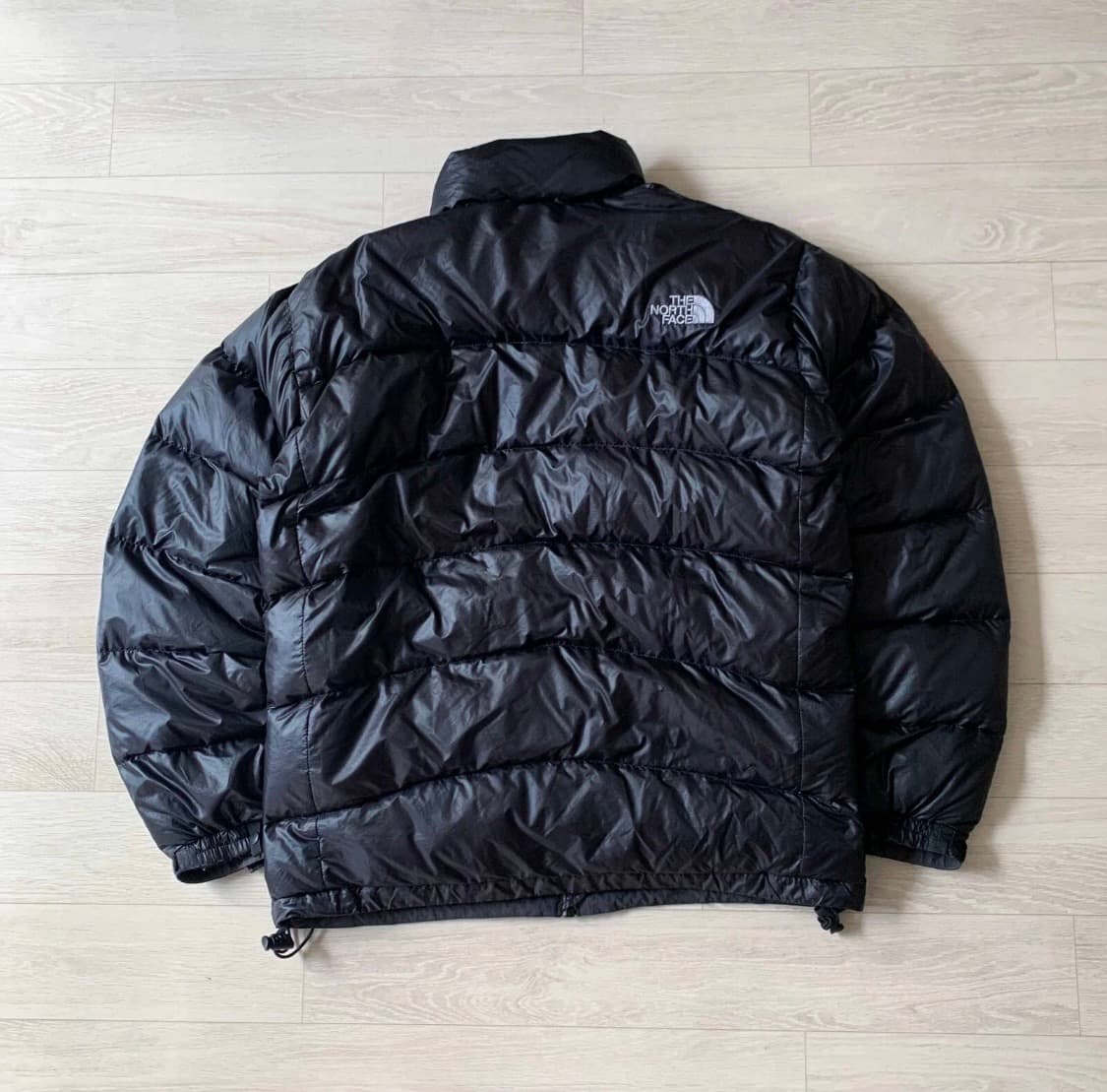 노스페이스 써밋 다운 패딩 블랙 상품이미지2