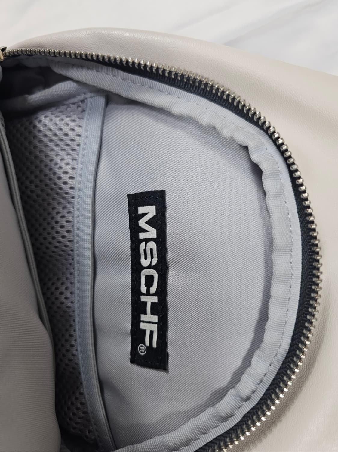 미스치프슬링백 상품이미지4