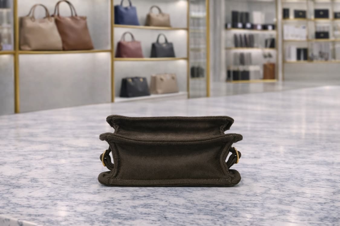 [S급] 버버리 트렌치 토트 크로스백 미니 판매합니다!!! 상품이미지3