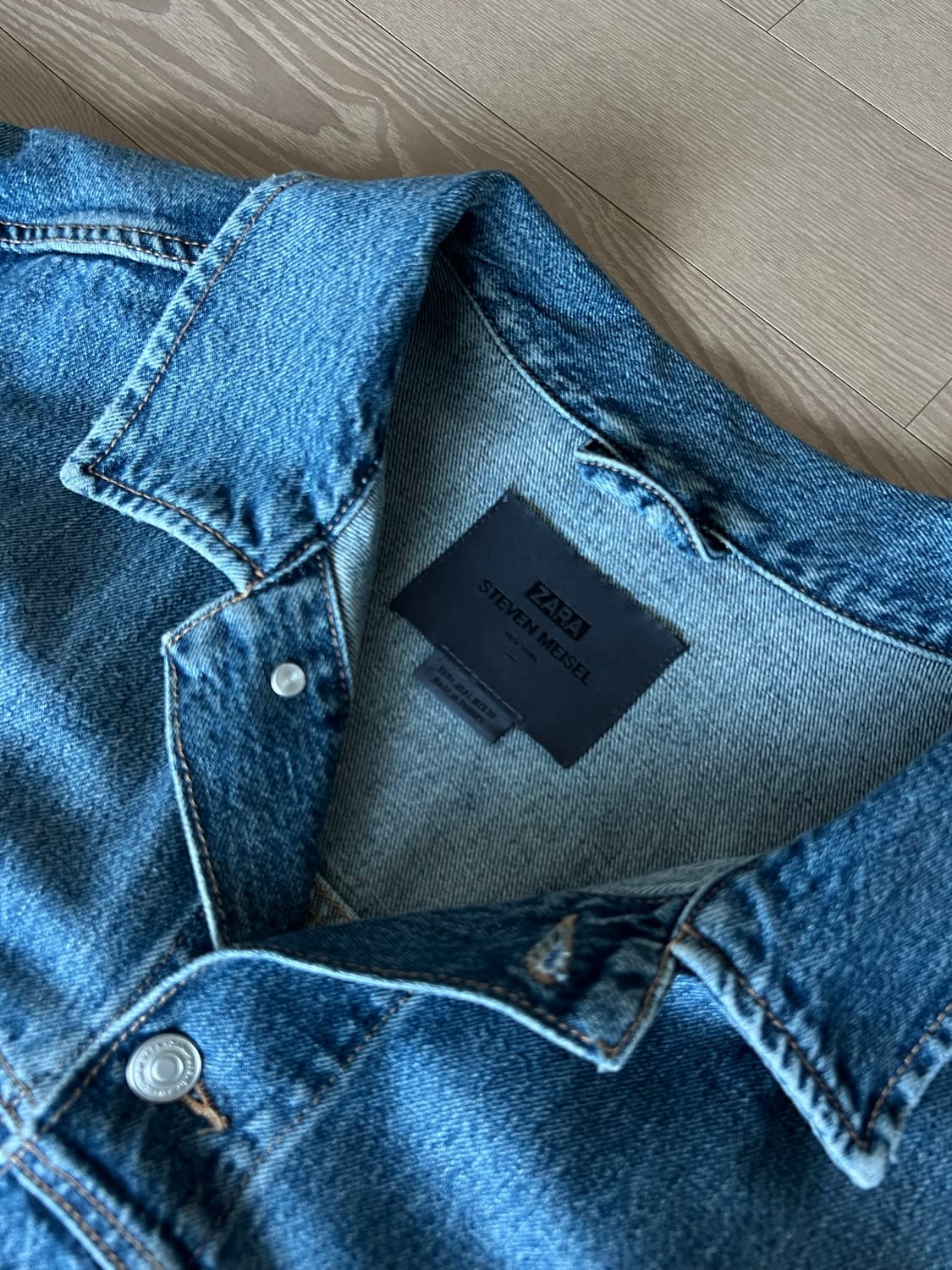 자라 x 스티븐마이젤 데님자켓 상품이미지3