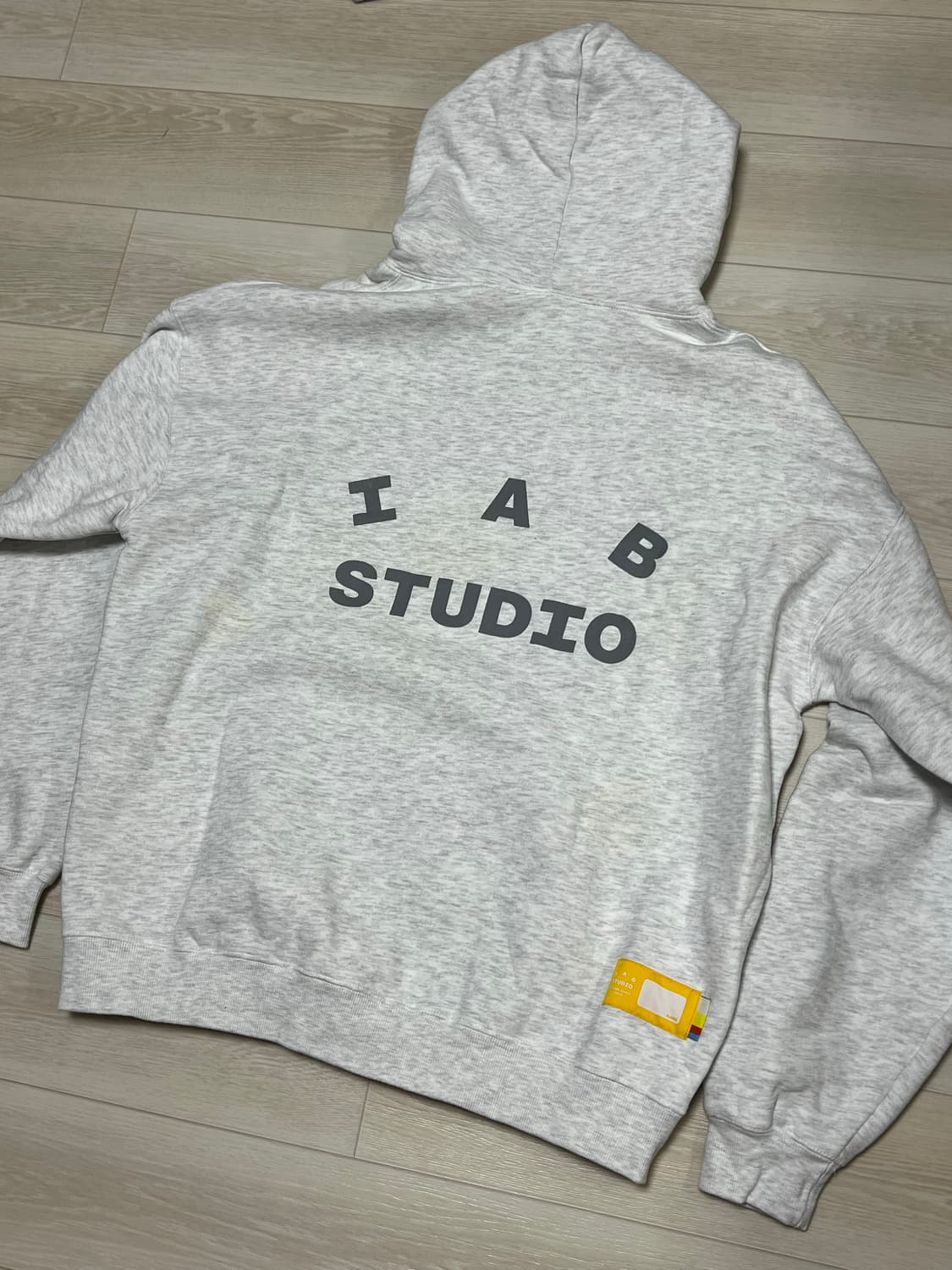 아이앱 스튜디오 후드티 상품이미지2