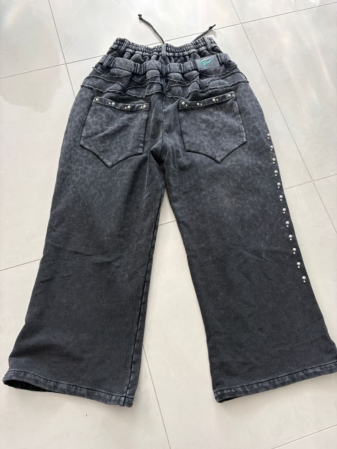 STUD BLEACH LEOPARD SWEAT PANTS 상품이미지3