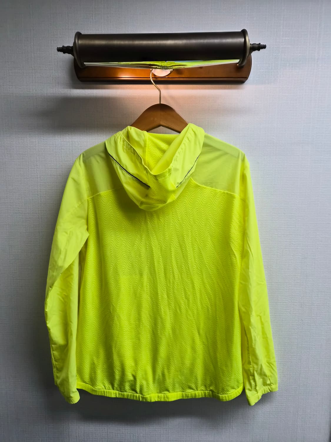 M/95) 미즈노 러닝 바람막이 팝니다 상품이미지2