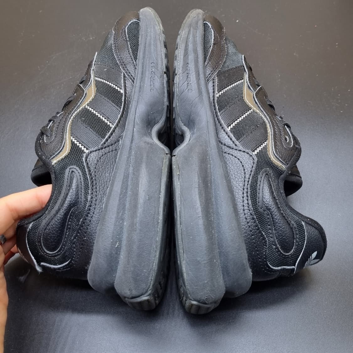 아디다스 젠틱 운동화 225 상품이미지5