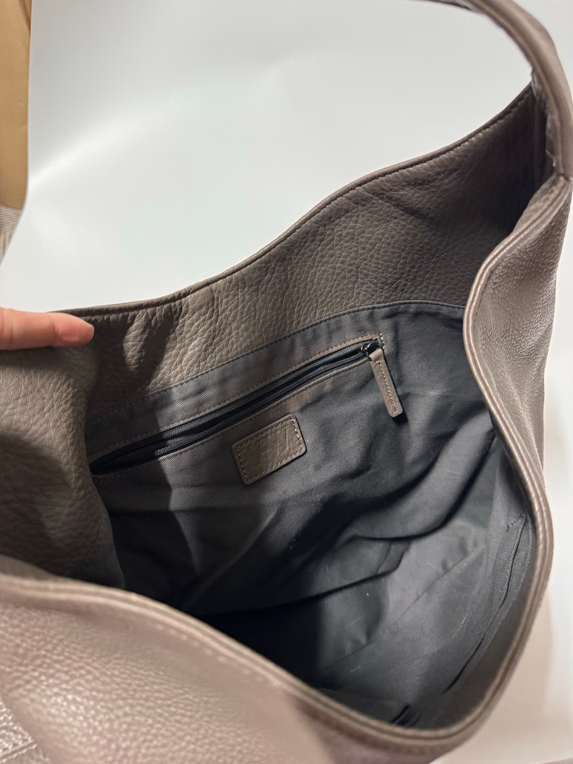 베라왕 가죽 숄더백 상품이미지5