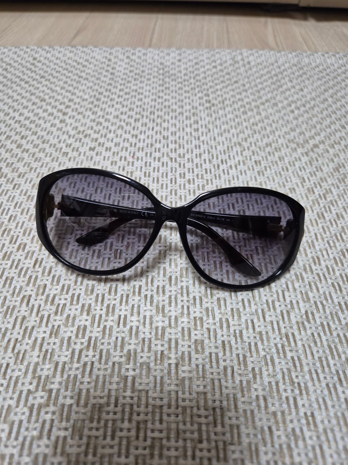 (정품) 구찌 선글라스 삼선로고 오버사이즈 선글라스 상품이미지1