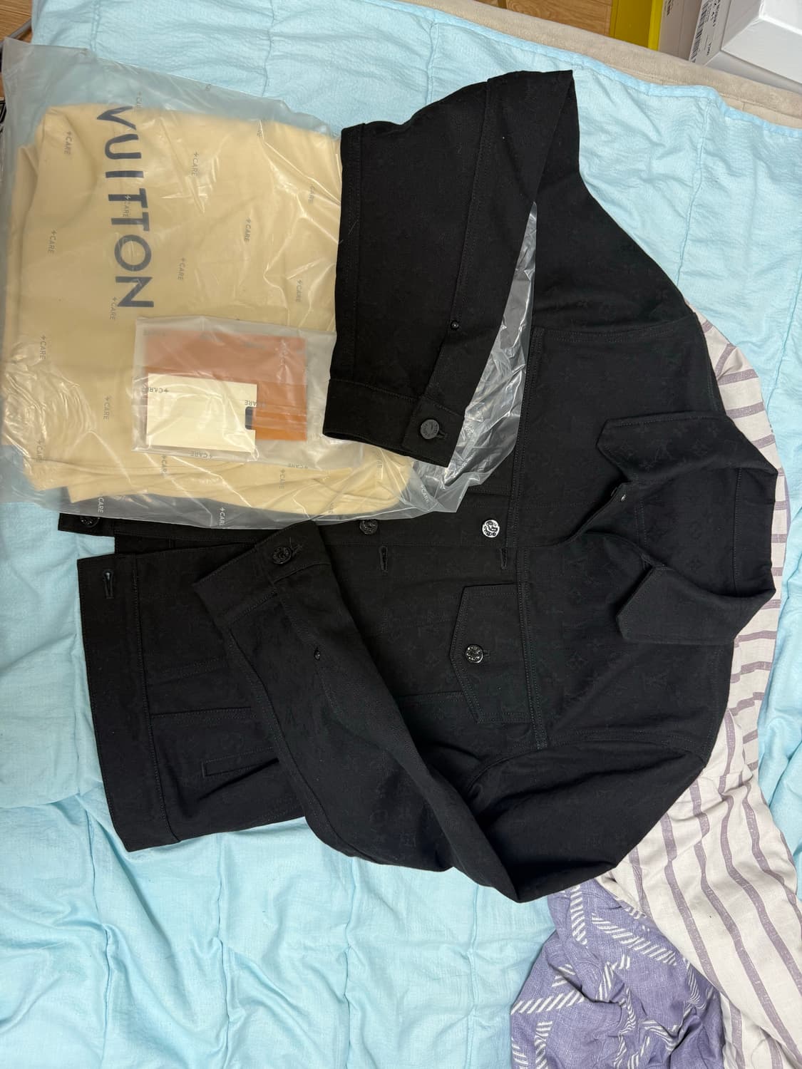 [48]루이비통 모노그램 트러커 블랙 상품이미지1