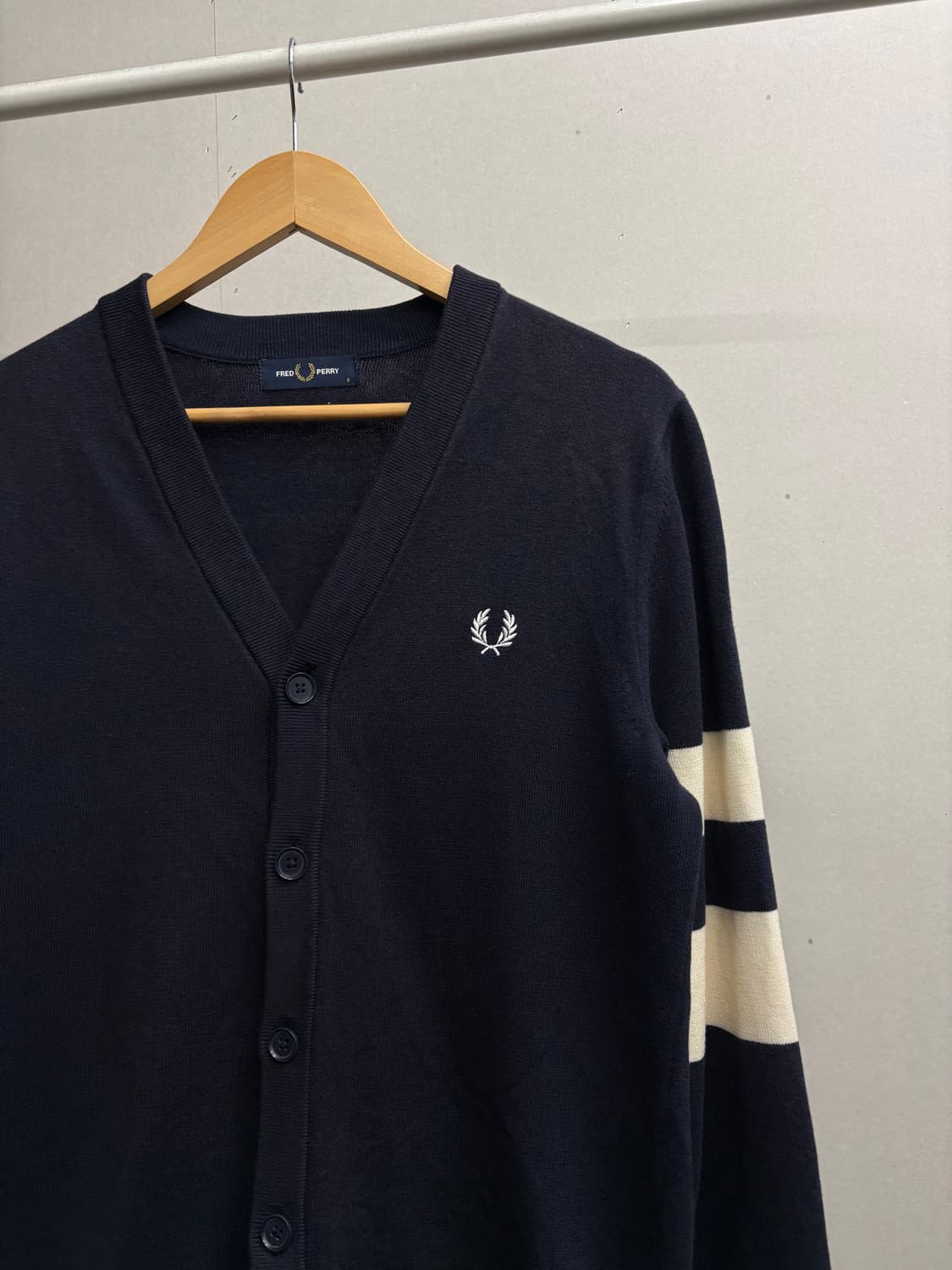 프레드페리 니트 가디건 상품이미지1