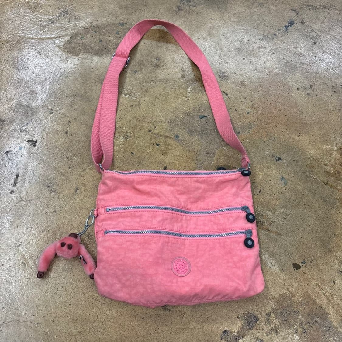 키플링 핑크 딸기우유 크로스백 가방  상품이미지2