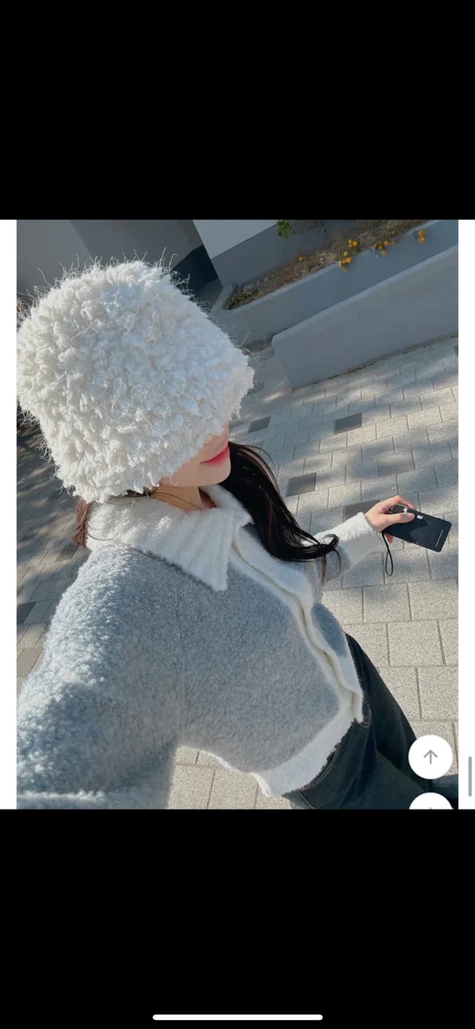 리리앤코 울 부클 배색 카라 니트 가디건 (새상품) 상품이미지2