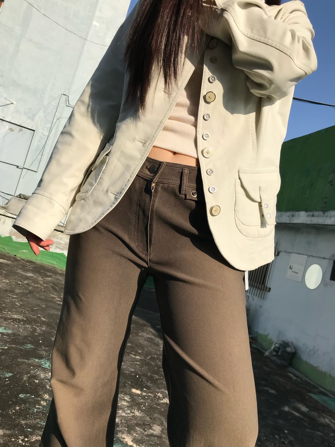 버튼 디테일 블레이저  상품이미지3