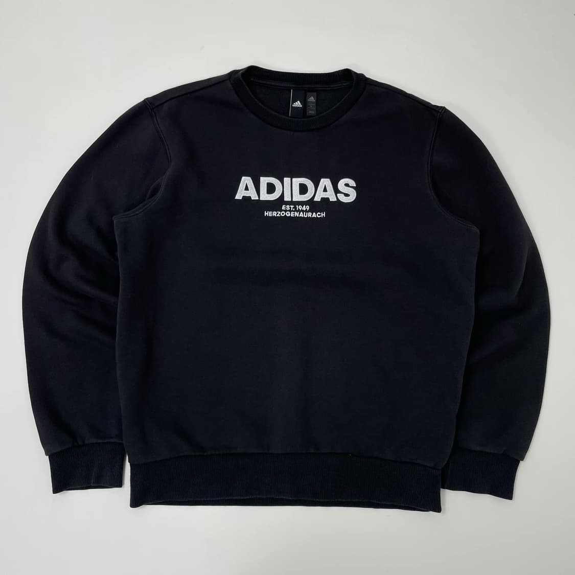 아디다스 자수로고 맨투맨 스웻셔츠 상품이미지1