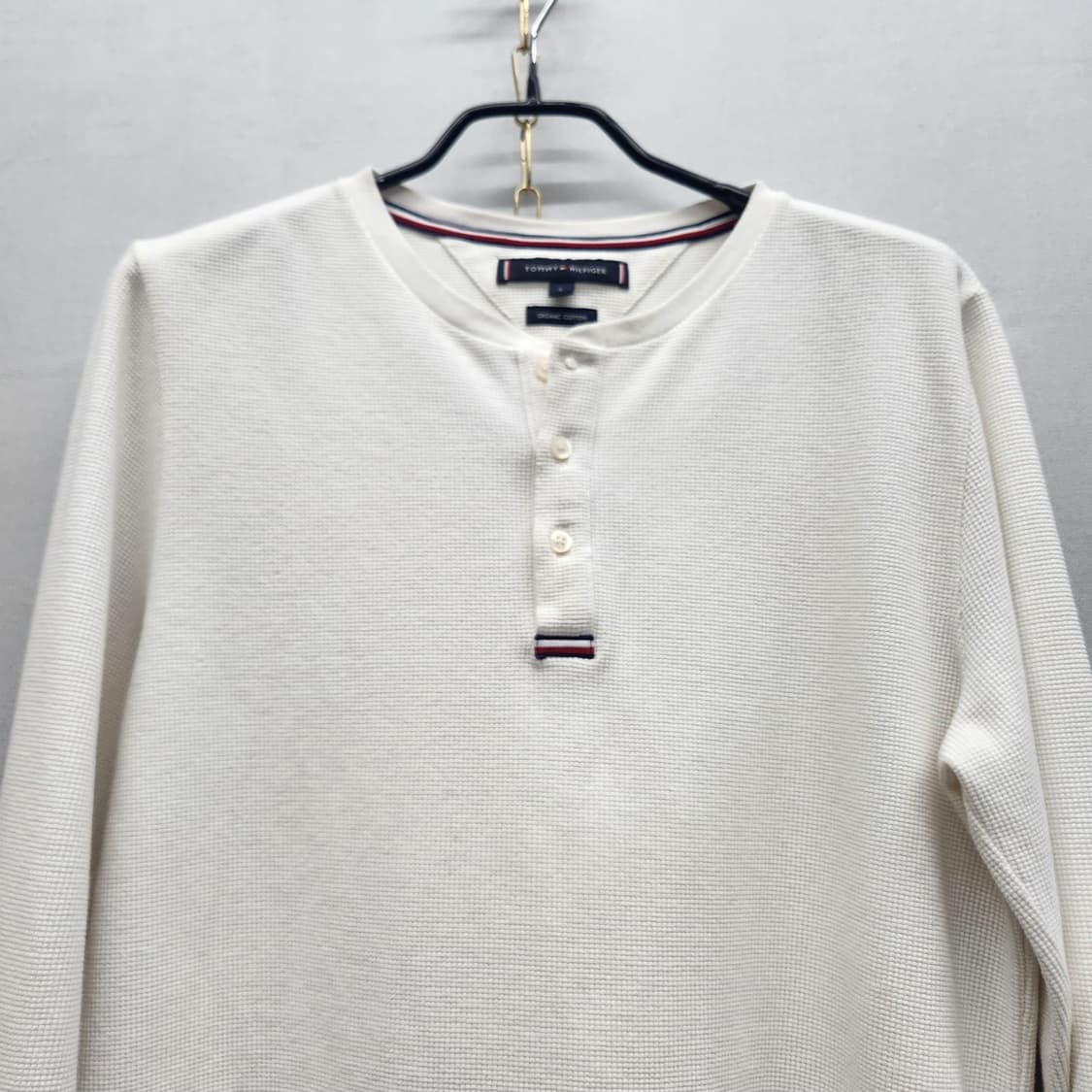 타미힐피거 오가닉코튼 로고 헨리넥 와플 긴팔티 S(M) 상품이미지2