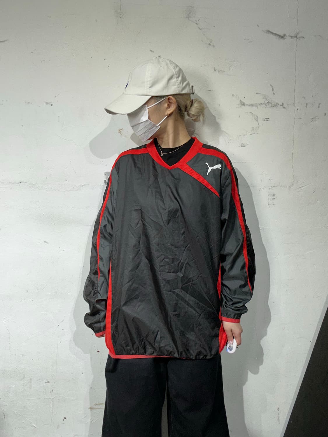 푸마 차콜 올드스쿨 화이트 빅 로고 웜업 바람막이 긴팔티 M 상품이미지2