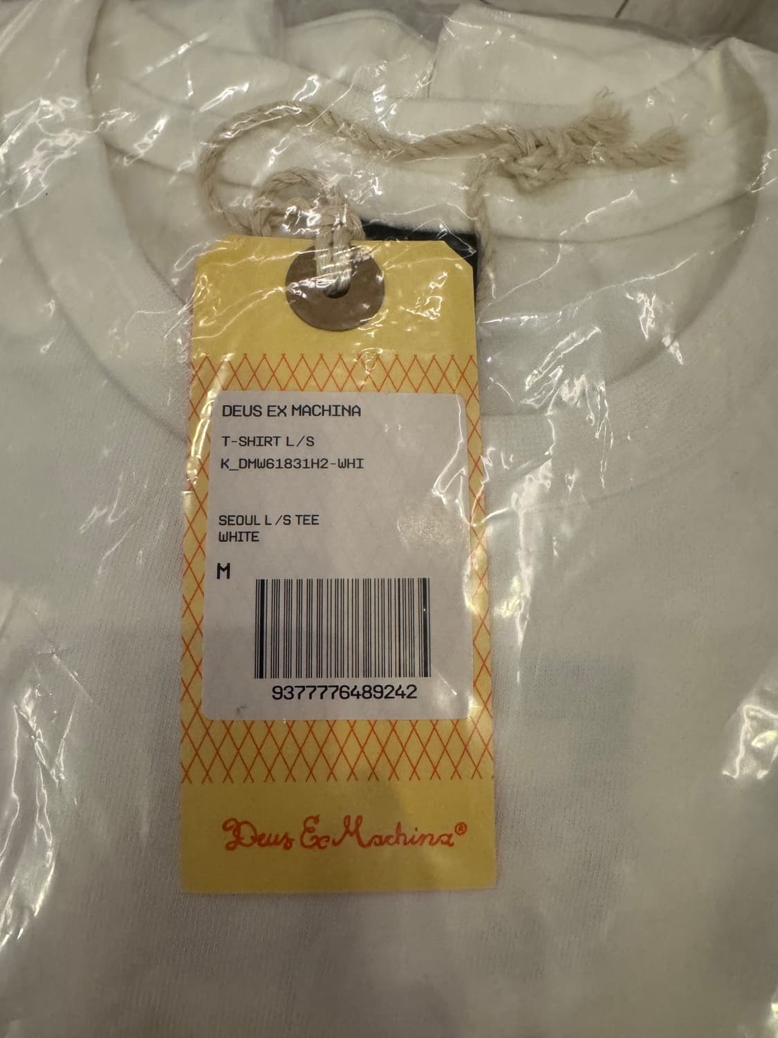 새상품) 데우스 엑스 마키나 서울 m 롱슬리브 블랙 / 화이트 상품이미지5