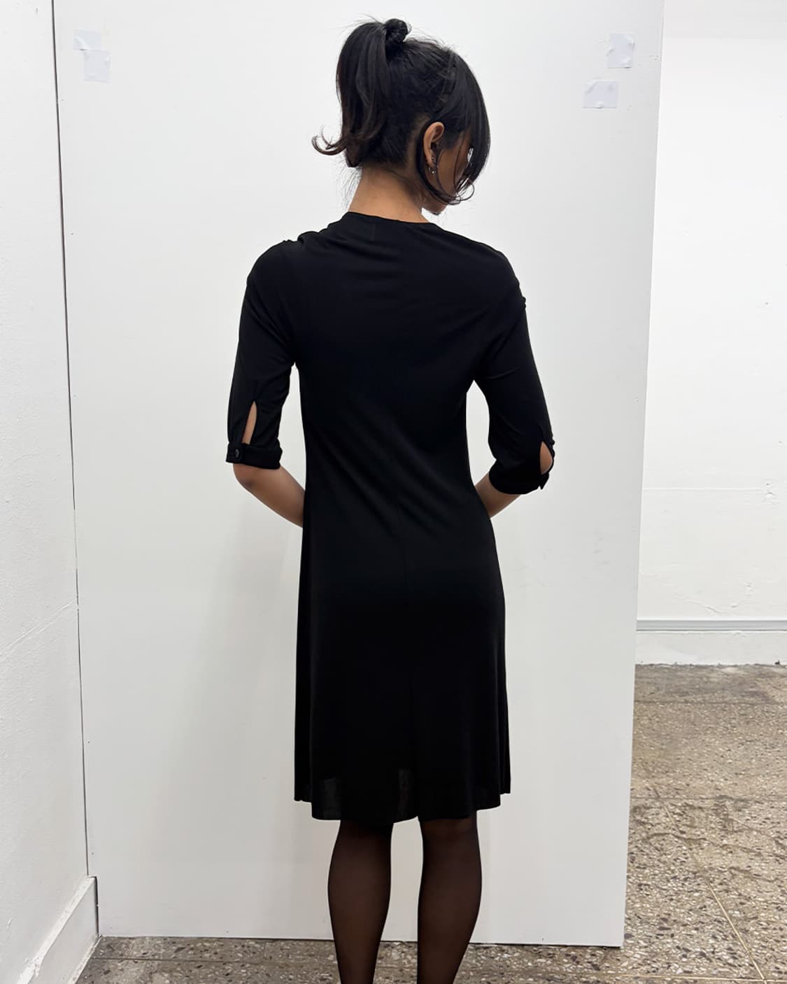 빅터앤롤프 컷아웃 드레스 상품이미지2