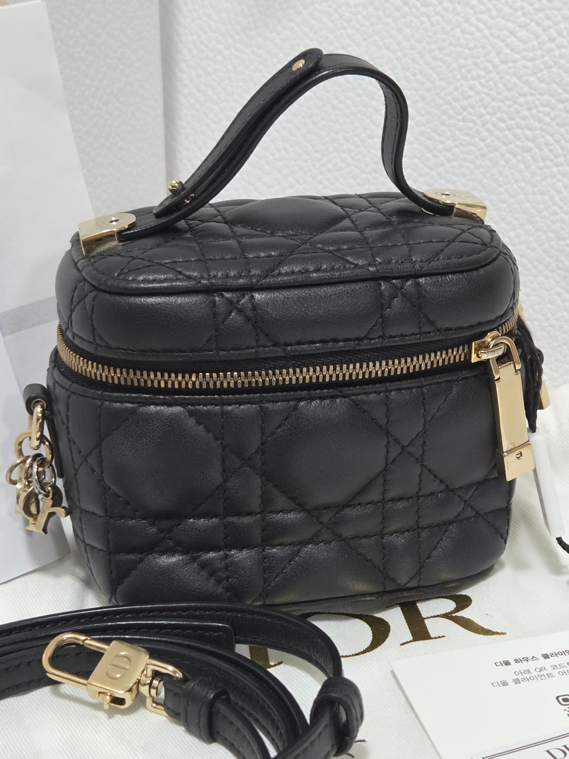 디올 레이디 디올 미니 베니티 백 상품이미지2