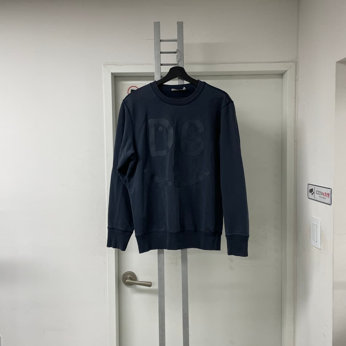 디젤 네이비 맨투맨 S 상품이미지1