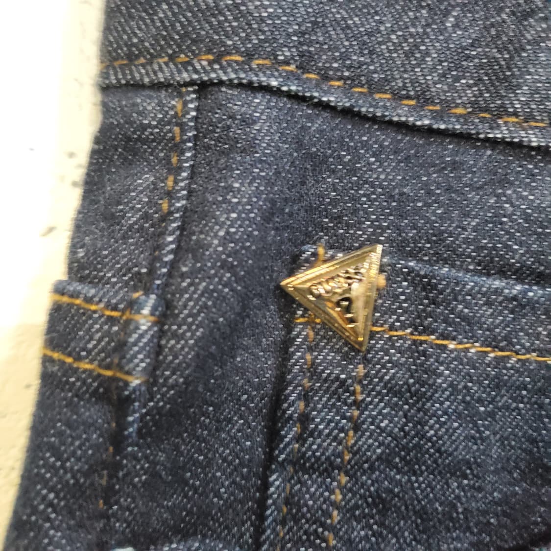게스 캐주얼 금장 스판 데님 청바지  상품이미지4