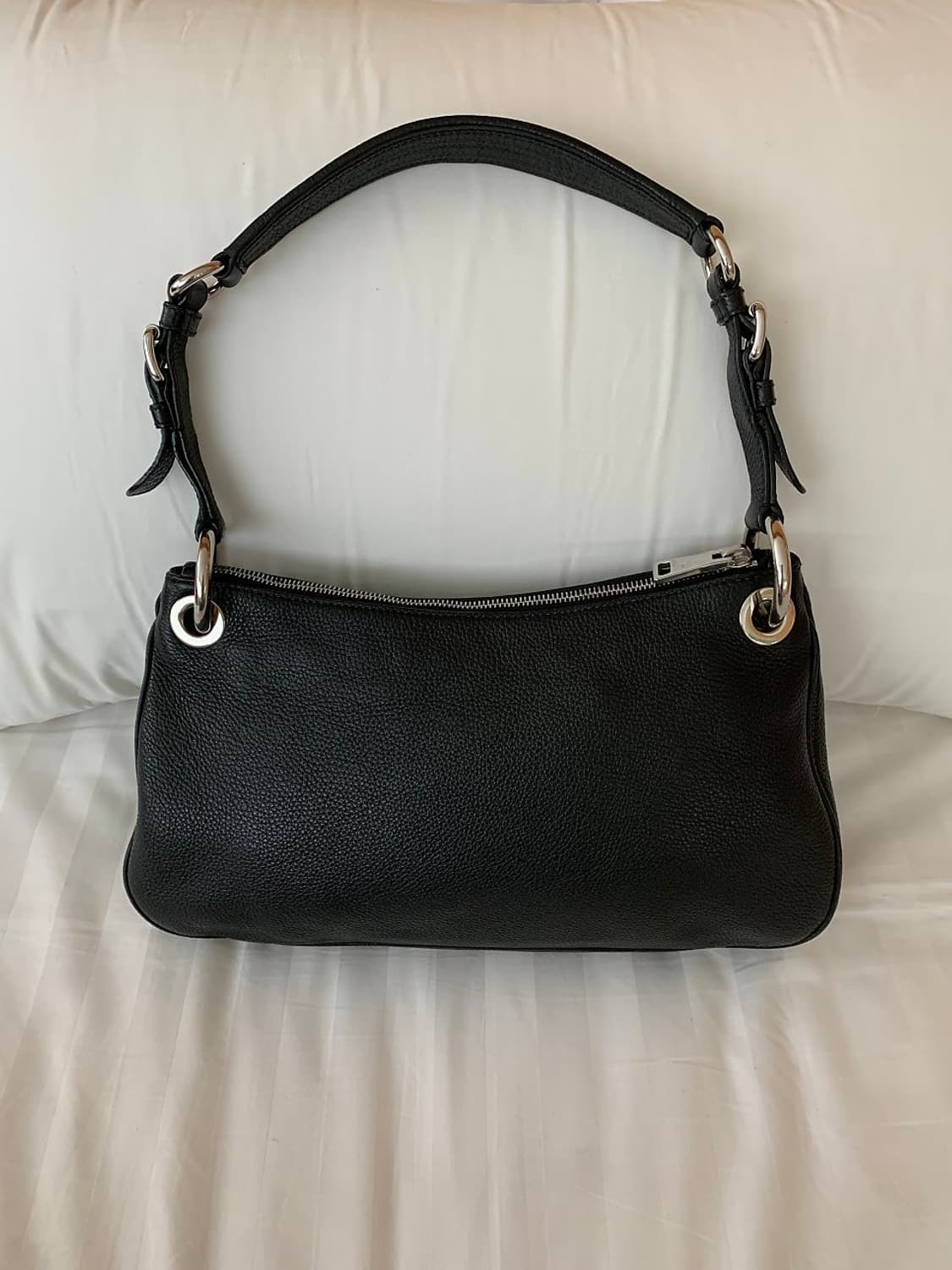 프라다 비텔로 숄더 호보백 상품이미지2