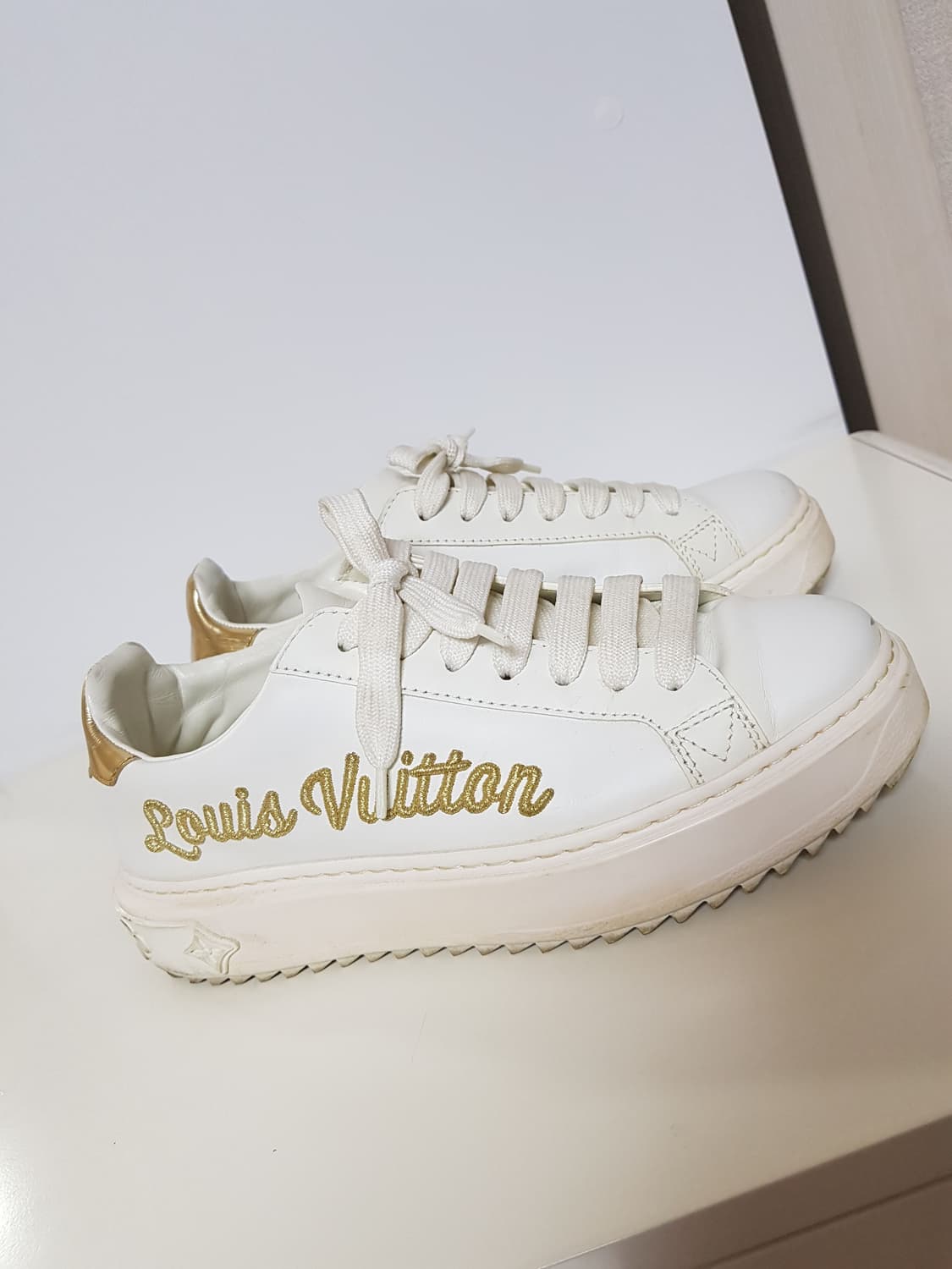 루이비통 타임아웃 스니커즈 상품이미지3