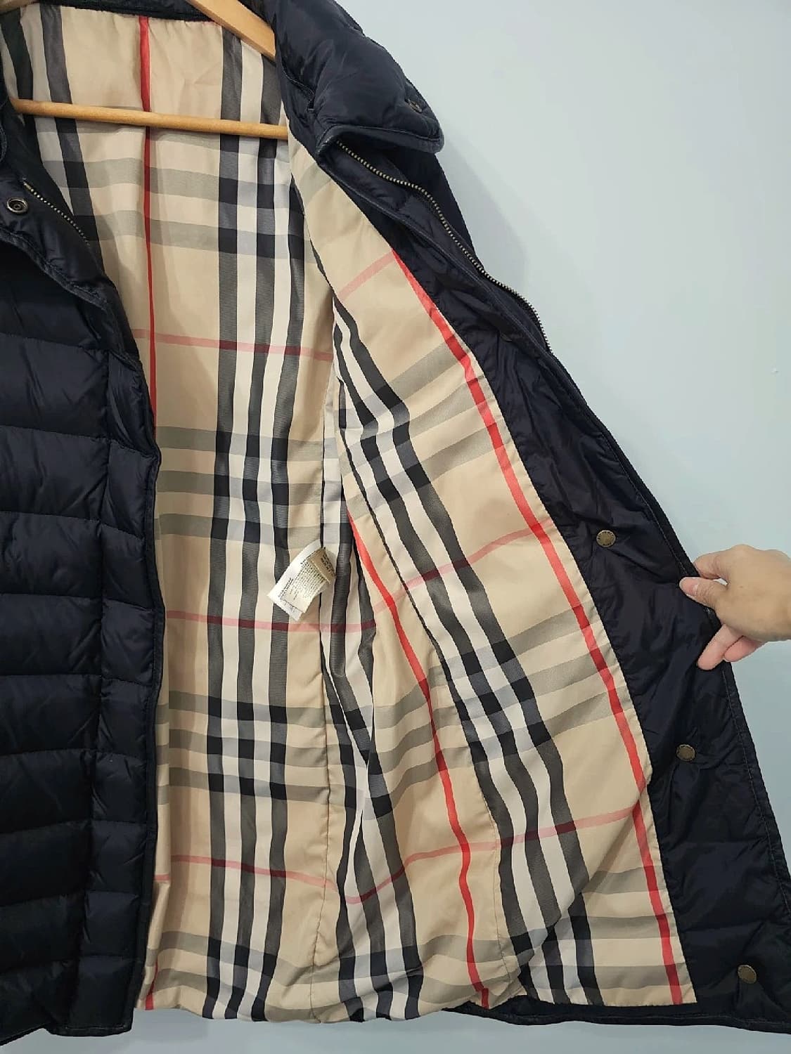 정품 버버리 블랙 벨티드 롱패딩 ~55 상품이미지7