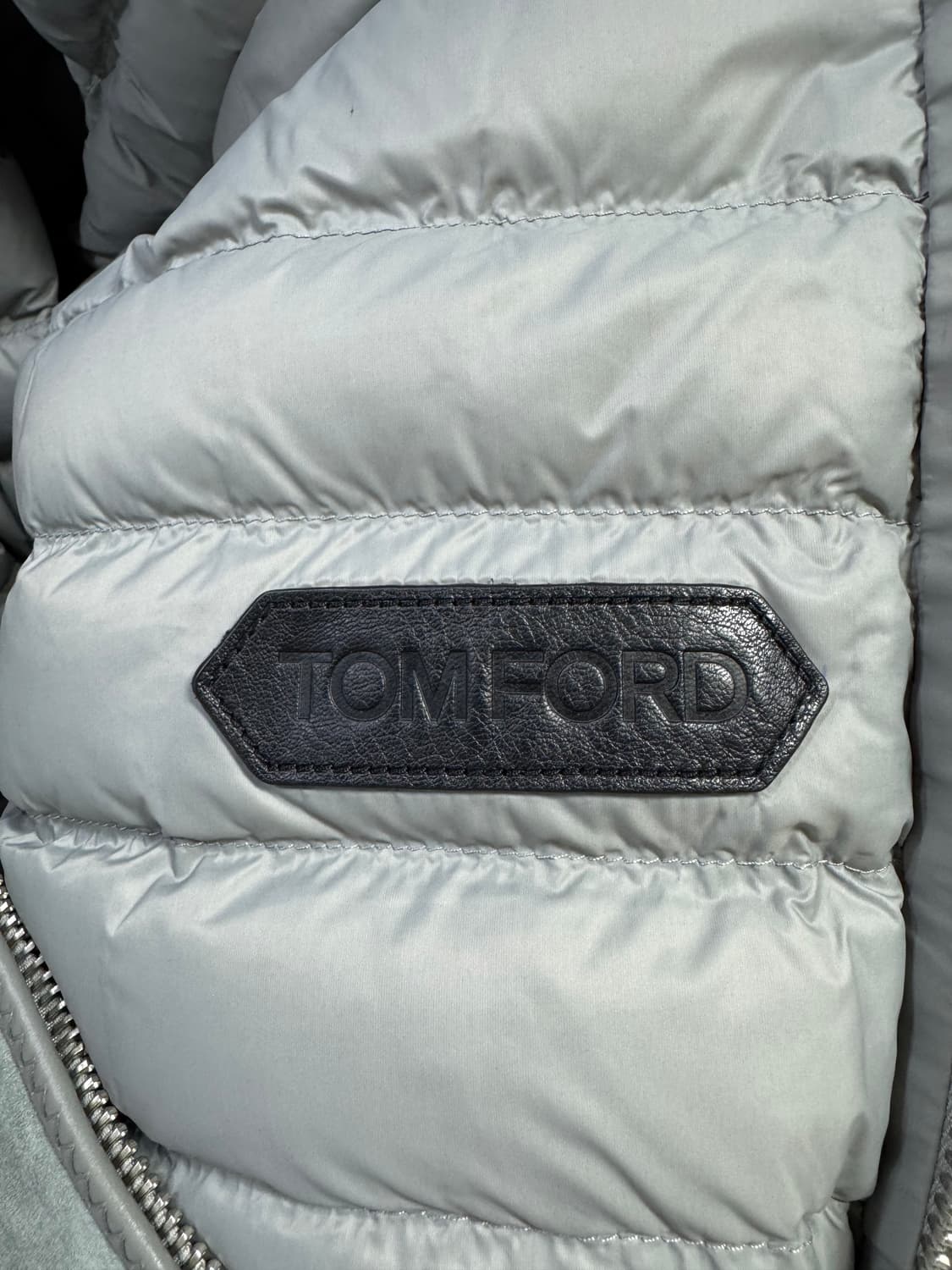 톰포드 스웨이드 후디드 패딩 54 새상품 상품이미지4