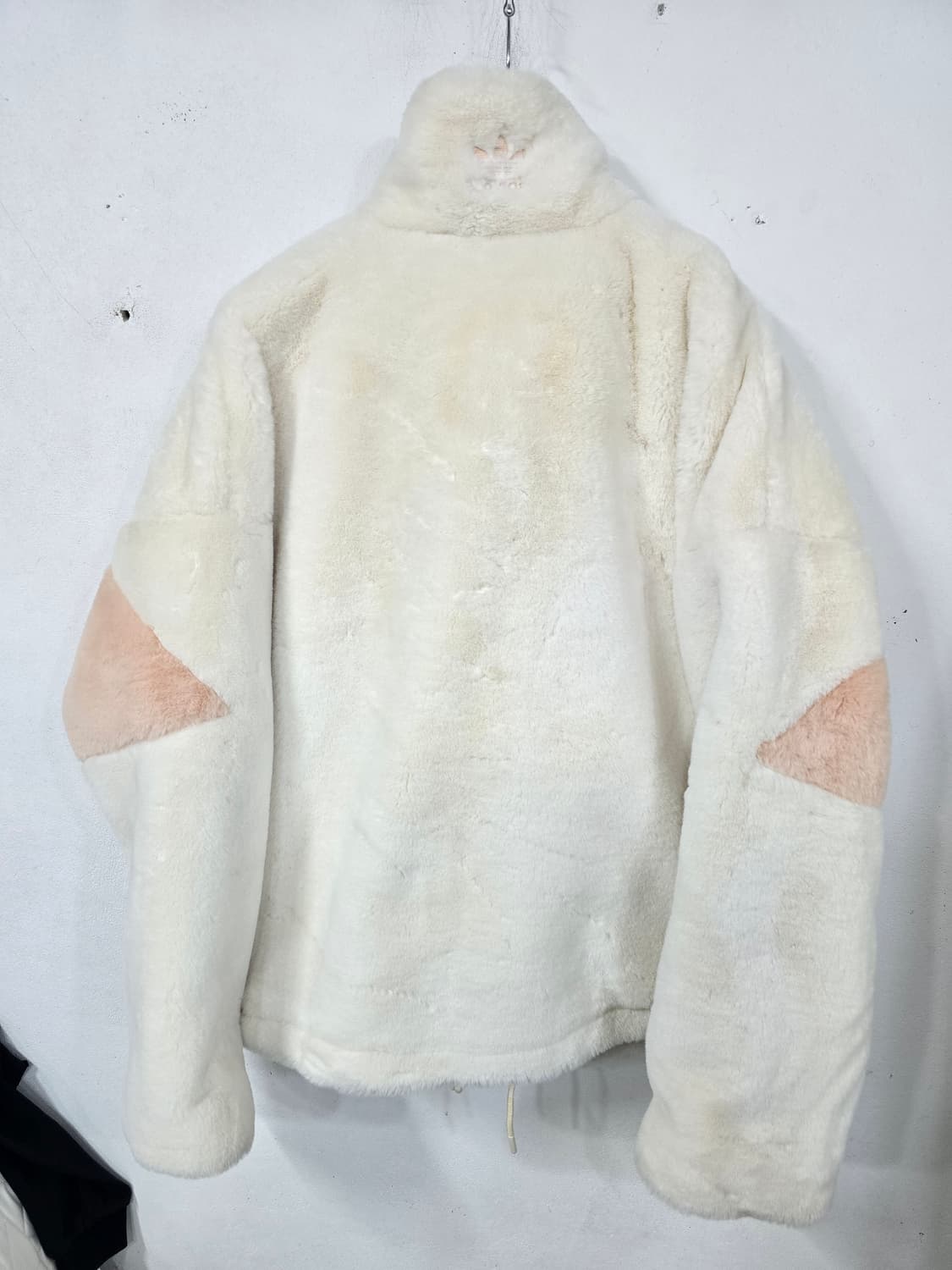 아디다스 빅로고 퍼 자켓 상품이미지2