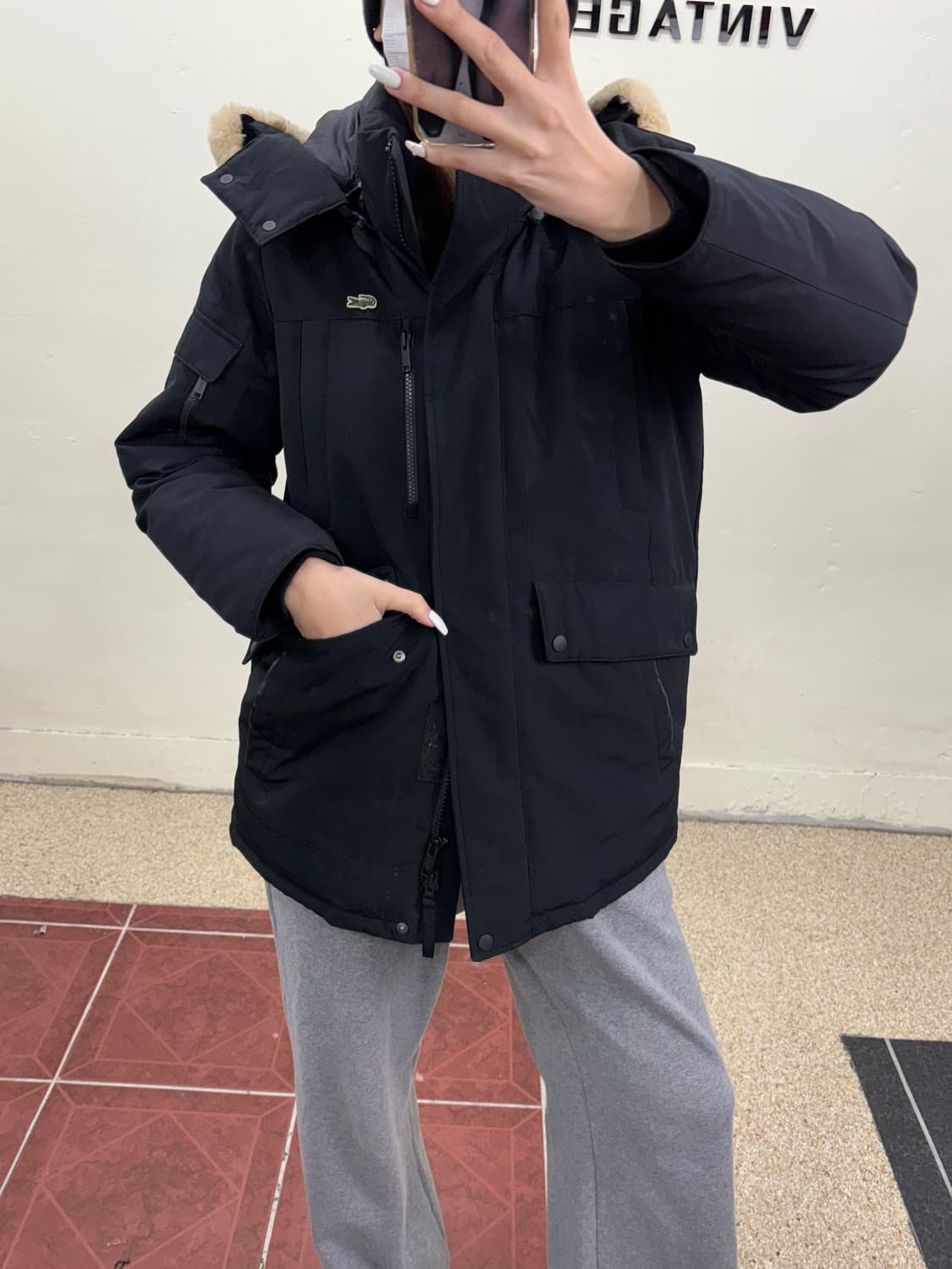 라코스테 퍼 패딩 블랙 상품이미지1