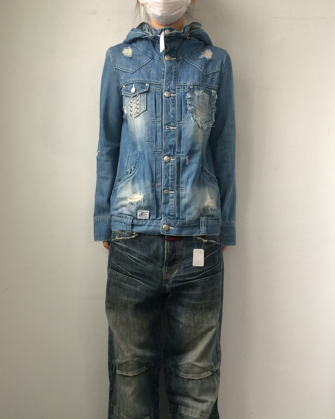 Damage stud point hood jacket 상품이미지1