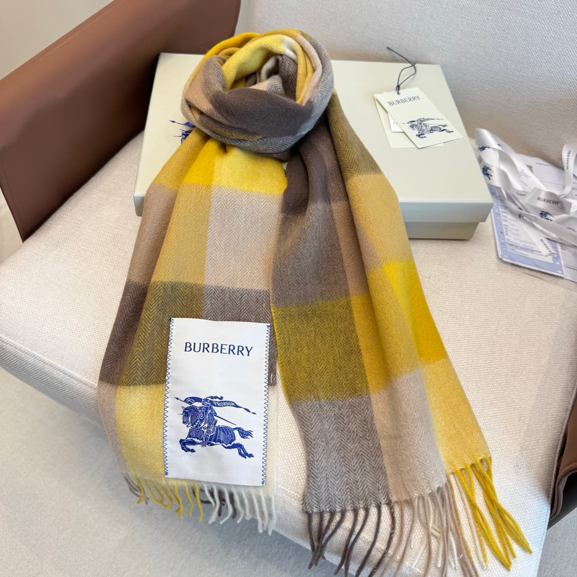 버버리 리버서블 스카프 100% 램스울
 상품이미지3