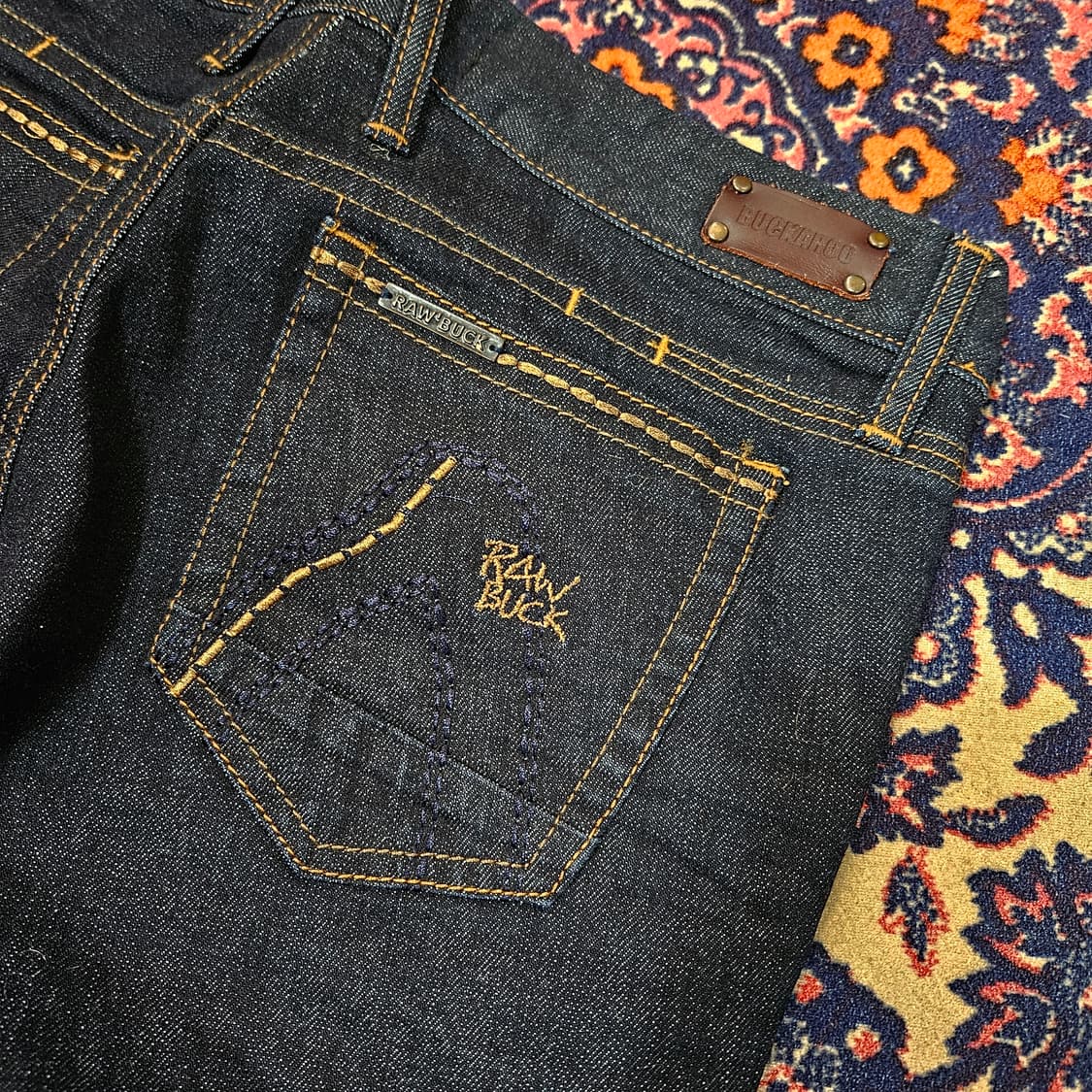 Raw Buck by 버커루 포켓 스티치 부츠컷 데님 팬츠  상품이미지7